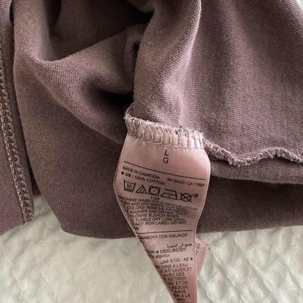 Old Navy Mauve Long Sleeve Tee - Picture 4 of 5